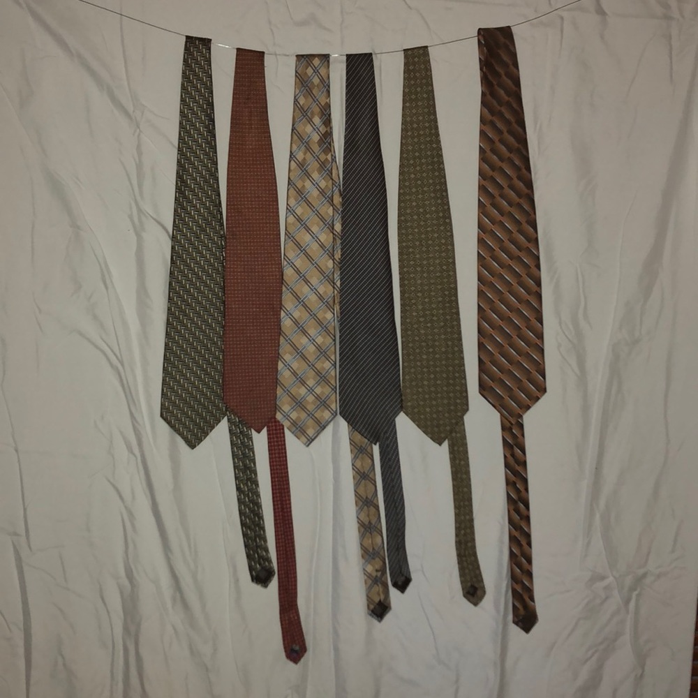 A bundle of 6 ties